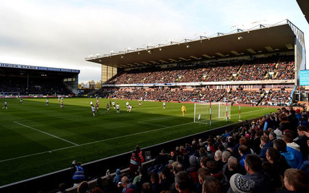 表现和亚历 表现和亚历